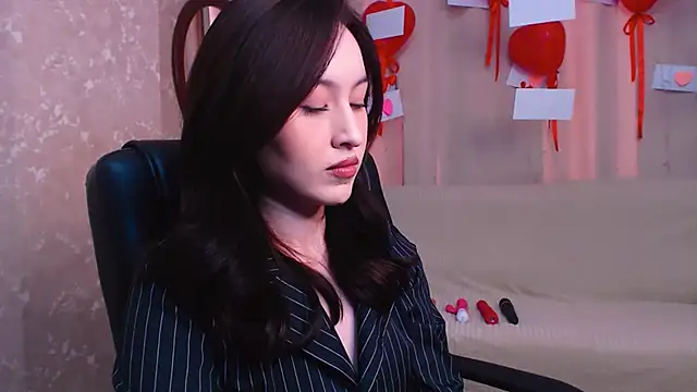 Ann  Cute online show from February 15, 2025, 4:47 am