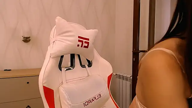 Ann  Cute online show from September 26, 2025, 5:25 am