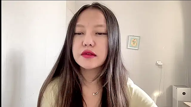 Risalynn online show from March 4, 2025, 3:22 am