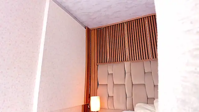 Princess Violett online show from March 3, 2026, 2:46 pm