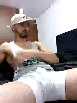 Snapshot of MAXIMUS_MASTE3 chatting on February 16, 2025, 10:55 pm MAXIMUS MASTE3 online show from February 16, 2025, 10:55 pm