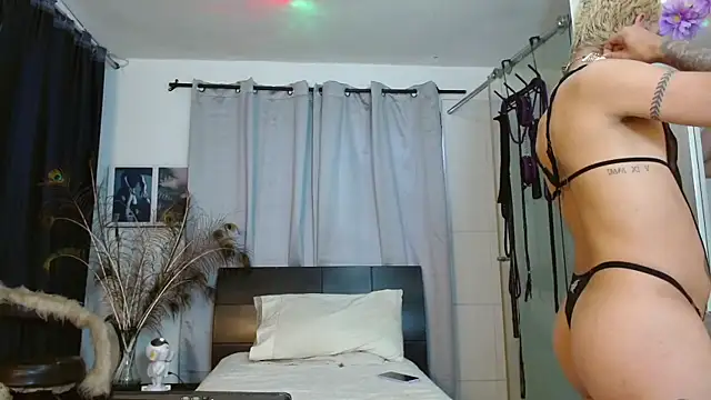 Snapshot of georgina_ms chatting on October 17, 2025, 5:26 pm georgina ms online show from October 17, 2025, 5:26 pm