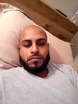 islandvybee55 online show from March 1, 2026, 2:06 pm