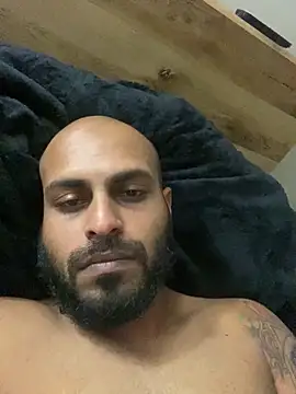 islandvybee55 online show from March 15, 2026, 12:17 am