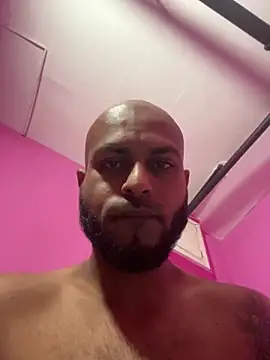 islandvybee55 online show from February 19, 2026, 9:39 am