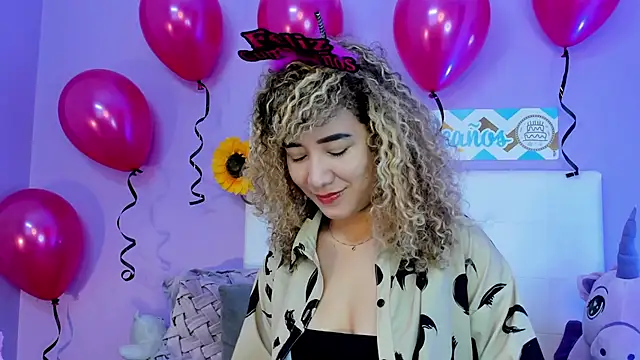 Charlotte11-11 online show from November 9, 2025, 4:33 pm