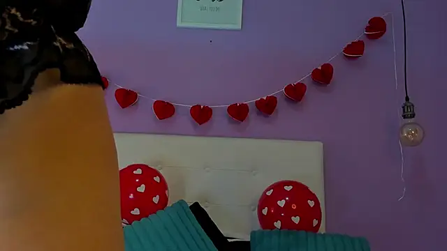 Snapshot of Charlotte11-11 chatting on February 13, 2026, 3:23 pm Charlotte11-11 online show from February 13, 2026, 3:23 pm