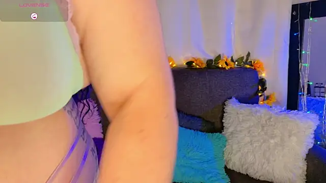 Snapshot of lunitaa0 chatting on February 13, 2026, 3:06 am lunitaa0 online show from February 13, 2026, 3:06 am