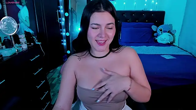 Snapshot of NahiaraEvans_ chatting on October 3, 2025, 6:26 am NahiaraEvans online show from October 3, 2025, 6:26 am