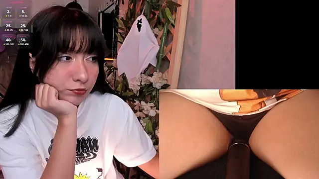 Snapshot of Nanachi_Cook chatting on October 14, 2025, 9:04 pm Nanachi Cook online show from October 14, 2025, 9:04 pm