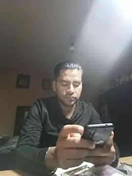d3lfigarcia online show from July 30, 2026, 7:18 am