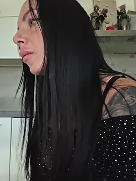 cicciolina online show from November 17, 2025, 1:26 pm