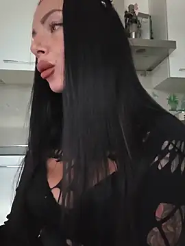 cicciolina online show from November 9, 2025, 12:42 pm