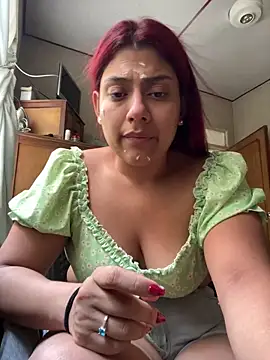 Aprilsmith2 online show from December 20, 2024, 4:25 pm