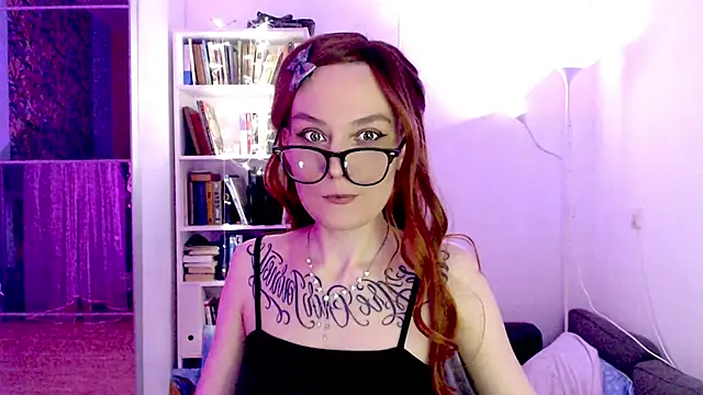Snapshot of mischellemeow13 chatting on February 9, 2025, 1:11 am mischellemeow13 online show from February 9, 2025, 1:11 am
