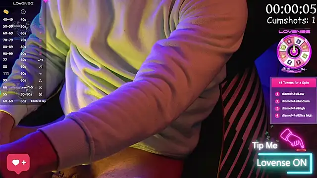 coupleofficial online show from January 13, 2025, 9:52 pm