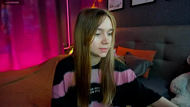 Snapshot of Lesi_Moonie01 chatting on November 5, 2025, 7:55 am Lesi Moonie01 online show from November 5, 2025, 7:55 am