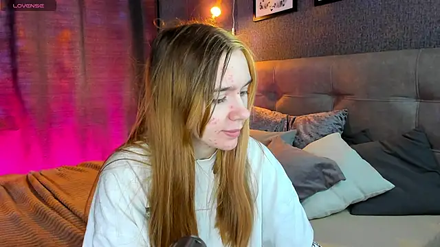 Snapshot of Lesi_Moonie01 chatting on September 30, 2025, 6:19 am Lesi Moonie01 online show from September 30, 2025, 6:19 am