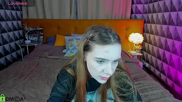 Snapshot of Lesi_Moonie01 chatting on September 12, 2025, 7:52 am Lesi Moonie01 online show from September 12, 2025, 7:52 am