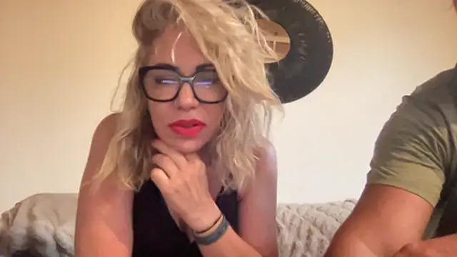 Snapshot of cupidonhot chatting on July 13, 2026, 7:35 pm cupidonhot online show from July 13, 2026, 7:35 pm