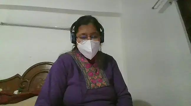 Snapshot of cutiecatty21 chatting on December 27, 2024, 4:32 pm cutiecatty21 online show from December 27, 2024, 4:32 pm