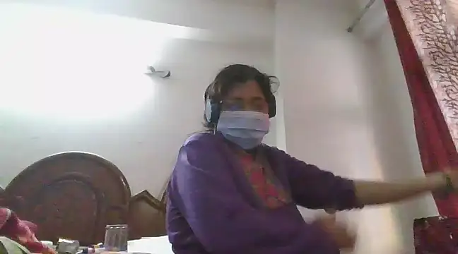 Snapshot of cutiecatty21 chatting on February 14, 2025, 11:53 am cutiecatty21 online show from February 14, 2025, 11:53 am