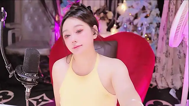 Missy Nana21 online show from September 30, 2025, 1:39 pm