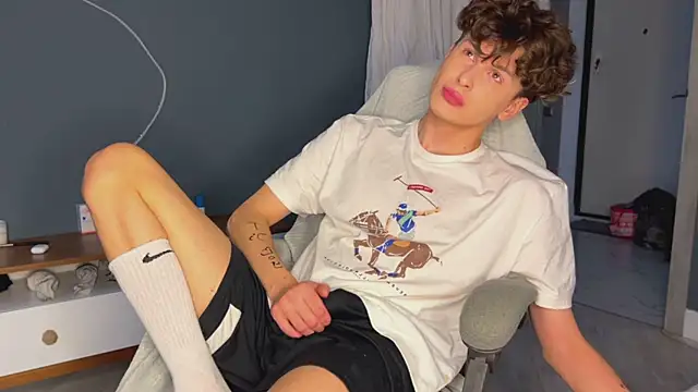 alyx garden online show from December 26, 2024, 12:59 pm