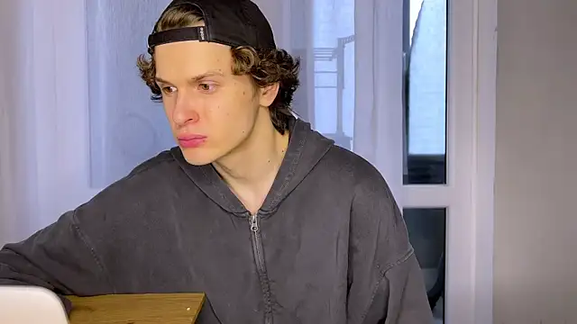 alyx garden online show from April 7, 2026, 2:30 pm