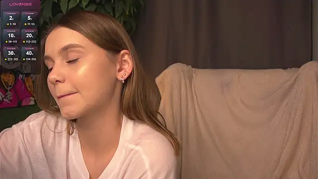 its me lissa  online show from March 13, 2025, 1:29 pm