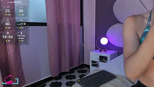 MaxiRogers online show from December 4, 2025, 11:31 am