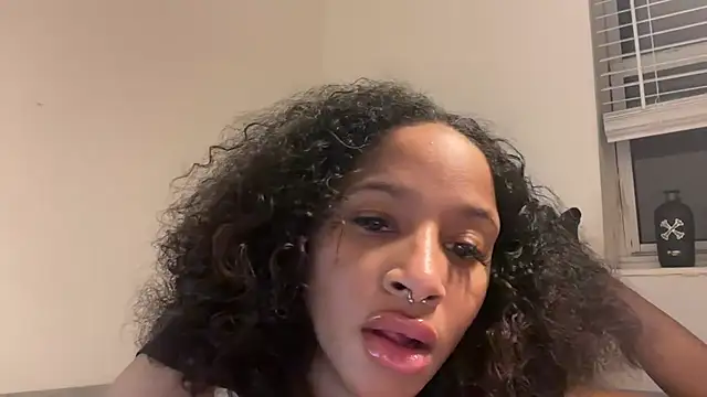 shandiloveslemonss online show from October 23, 2025, 11:25 pm