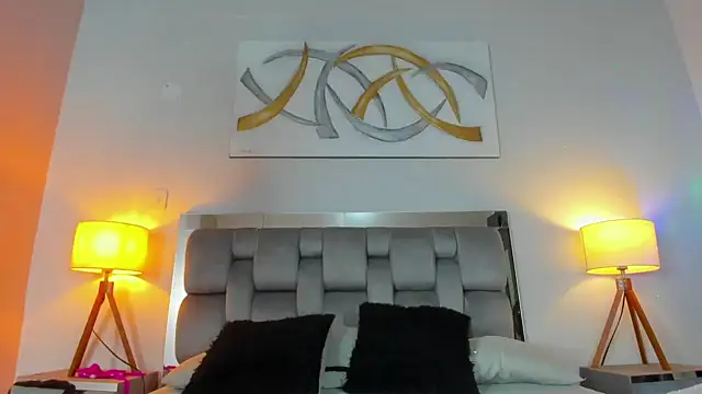 kimberlyycox online show from October 29, 2025, 9:36 pm