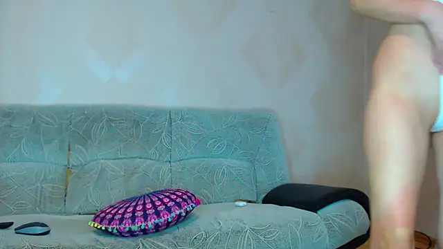 LeggyLover90 online show from February 12, 2026, 4:07 pm