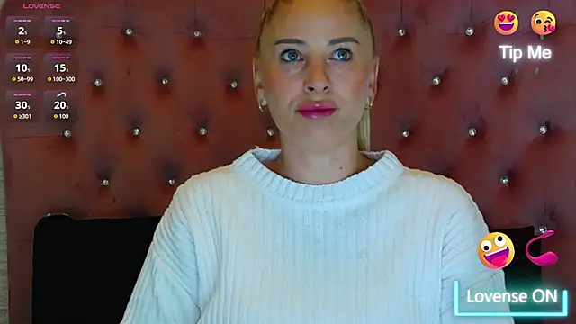 KikiSweet08 online show from November 26, 2025, 5:29 am