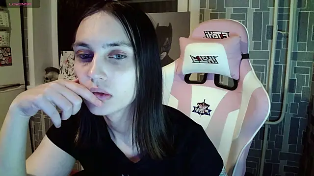 BlackHe4rts  online show from December 10, 2024, 7:54 pm