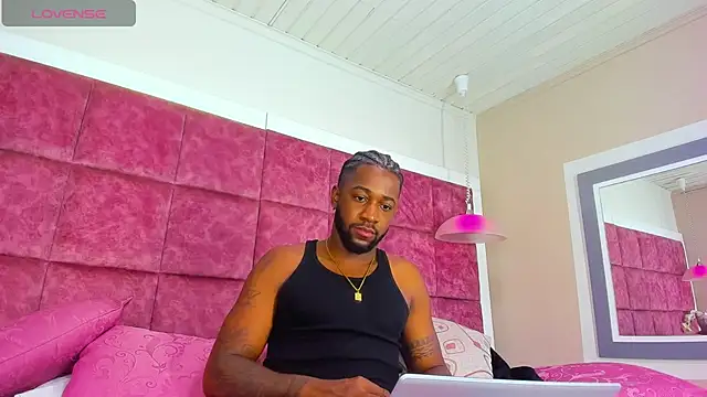 Snapshot of Drake_Nassir4 chatting on February 17, 2025, 2:06 pm Drake Nassir4 online show from February 17, 2025, 2:06 pm