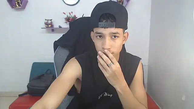 jose sexycumm online show from March 20, 2025, 8:08 pm