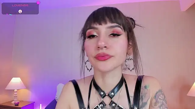 ElectraRaptiis online show from March 6, 2025, 11:20 pm