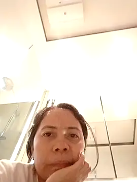 Snapshot of doggiepossession chatting on March 10, 2025, 9:34 am doggiepossession online show from March 10, 2025, 9:34 am