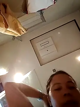 Snapshot of doggiepossession chatting on September 15, 2025, 5:08 am doggiepossession online show from September 15, 2025, 5:08 am