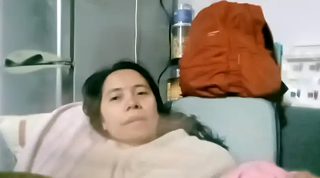 Snapshot of doggiepossession chatting on February 9, 2025, 10:20 am doggiepossession online show from February 9, 2025, 10:20 am