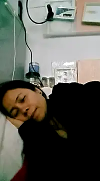 Snapshot of doggiepossession chatting on March 9, 2025, 7:01 am doggiepossession online show from March 9, 2025, 7:01 am