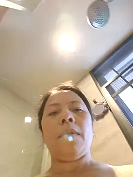 Snapshot of doggiepossession chatting on November 29, 2025, 7:19 am doggiepossession online show from November 29, 2025, 7:19 am