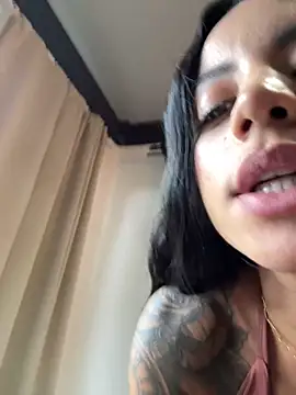 Elamesmamorena online show from February 20, 2026, 6:32 pm