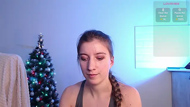Snapshot of Eva_Hailey_ chatting on January 5, 2025, 8:11 am Eva Hailey online show from January 5, 2025, 8:11 am