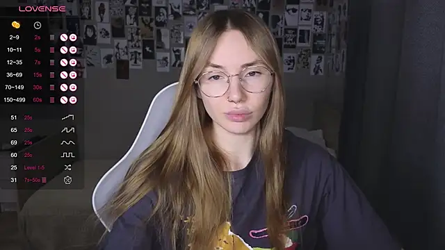 littlevildevil online show from March 22, 2026, 10:39 am