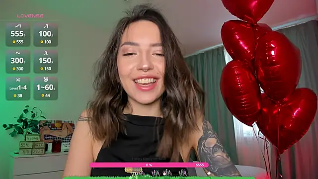 Snapshot of Oh_My_Dianee chatting on February 13, 2025, 7:56 am Oh My Dianee online show from February 13, 2025, 7:56 am