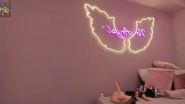 Ninna monroe  online show from March 14, 2025, 10:39 am