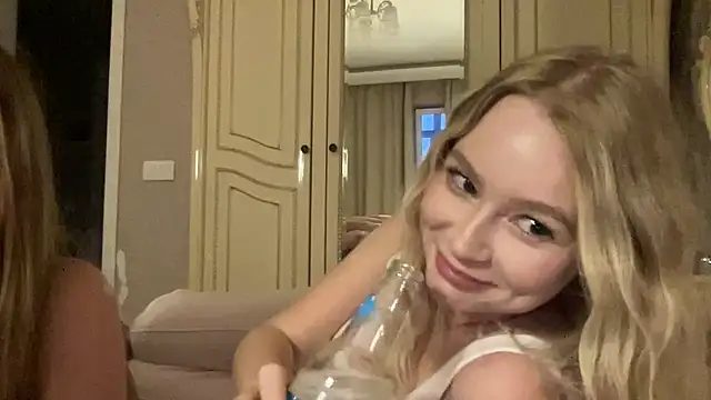 baby lianaa online show from July 30, 2026, 5:12 pm